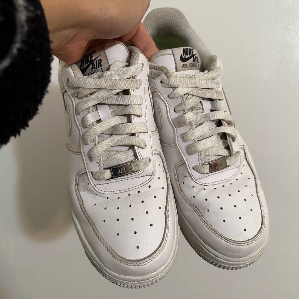 NIKE Air Force Ones White Sneakers Size 8 - Picture 2 of 8